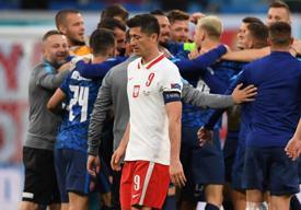 Lewandowski yıkıldı, Marek Hamsik'li Slovakya 3 puanı kaptı!