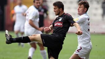 1461 yoluna devam ediyor: 1-2