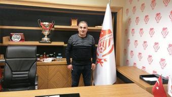 Gümüşhanespor'un bu sezonki 5'inci teknik direktörü Sezgin Köprülü oldu