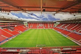 Mainz 05 Stadı'nın adı ne? Mainz 05 Stadı nerede, kapasitesi ne kadar? Mainz 05 Stadı kaç kişilik?