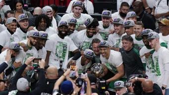 NBA Doğu Konferansı'nda şampiyon, Miami'yi deplasmanda geçen Boston