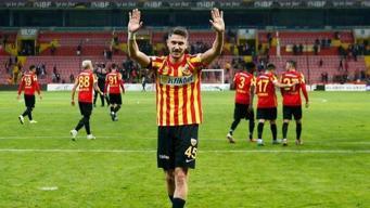 Milli futbolcu Mert Çetin'den transfer açıklaması: Hem Süper Lig, hem de Avrupa'dan teklifler var