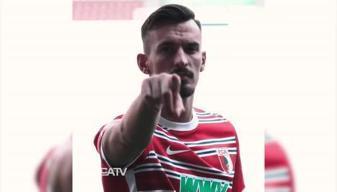 Augsburg, Mergim Berisha transferini böyle duyurdu!