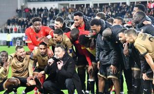 Fransa Ligue 1'de Lens adeta tarih yazıyor