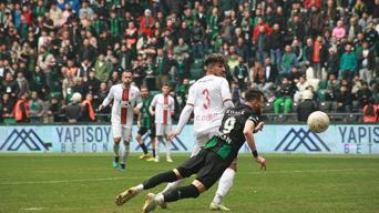 Uşakspor savunması alarm veriyor