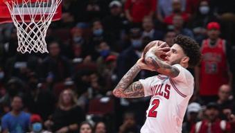 NBA'in sansayonel basketbolcusu Lonzo Ball'dan kötü haber