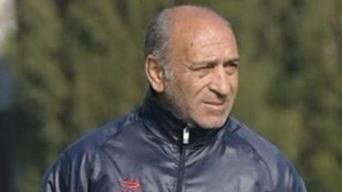 Akhisarspor'da teknik direktör krizi