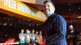 Galatasaray'da Okan Buruk'a yoğun ilgi... Yeni talip!