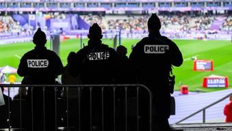 Paris'te Filistin bayrağına yasak