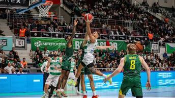 Bursaspor - Patrioti Levice: 97-101