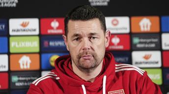 Fenerbahçe beraberliği sonrası Lyon Teknik Direktörü Pierre Sage'den kırmızı kart yorumu