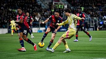 (ÖZET) Cagliari - Juventus maç sonucu: 0-1 | Kenan Yıldız'lı Juventus'tan üst üste 4. galibiyet!