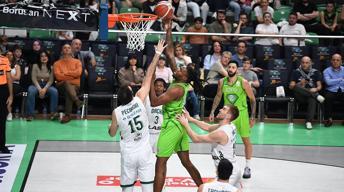 TOFAŞ - Darüşşafaka Lassa maç sonucu: 111-93