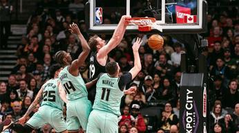 Toronto Raptors seriye bağladı!
