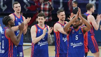 Bahçeşehir Koleji final için sahada