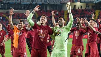 Fernando Muslera rekora ortak oldu