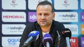 İstanbulspor'da Osman Zeki Korkmaz'dan acı itiraf! 'Oynaya oynaya elendik'