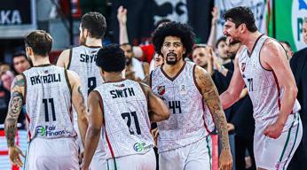 Karşıyaka Basketbol sezonu galibiyetle bitirmek istiyor