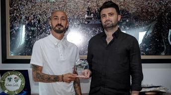 Bursaspor, Ahmet İlhan Özek ile yollarını ayırdı