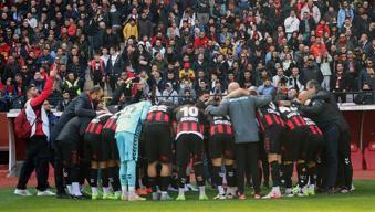 Eskişehirspor'un stadının adı Fatih Heperi oldu