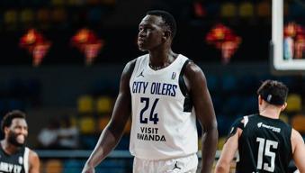 Uganda'da mülteci kampından NBA'e