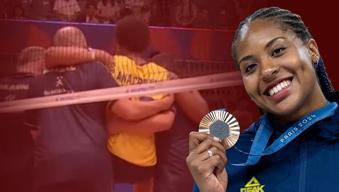 Voleybol Milletler Ligi'nde şok sakatlık! Fenerbahçeli yıldız maçı tekerlekli sandalye ile takip etti