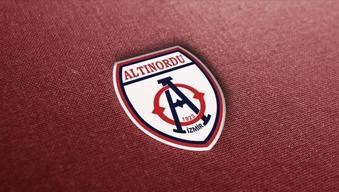 Altınordu'da yaprak dökümü devam ediyor