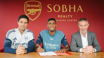 Arsenal, Valencia'dan Cristhian Mosquera'yı transfer etti