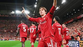 Liverpool, Premier Lig'e 3 puanla başladı!