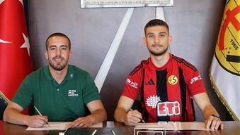 Eskişehirspor'un yeni transferi imzayı attı!