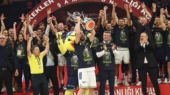 ŞAMPİYON FENERBAHÇE BEKO! Fenerbahçe Beko - Beşiktaş GAİN maçı sonucu: 85-83