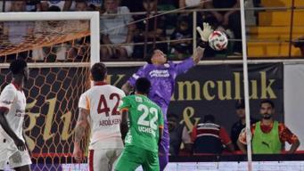 Galatasaray, Süper Lig'de deplasmanda kalesini gole kapadı