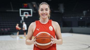 Galatasaray Çağdaş Faktoring oyuncusu Sehernaz Çidal'ın hedefi bu sezon kupa kazanmak