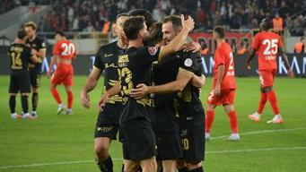 Çorum FK şeytanın bacağını kırdı, galibiyeti hatırladı! Çorum FK - Manisa FK maç sonucu 3-1