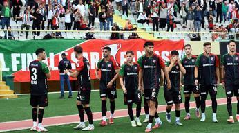 Karşıyaka'ya Uşakspor tesellisi