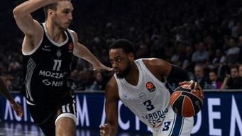 Anadolu Efes Partizan deplasmanında sonunu getiremedi... Maç sonucu 93-87