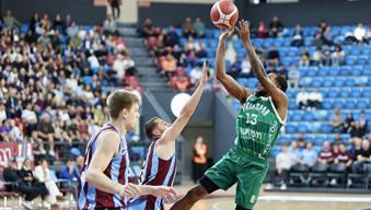 Basketbolda Bursaspor, Trabzonspor'u devirdi