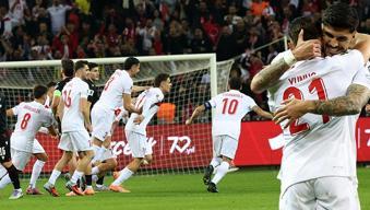 Türkiye, Gürcistan'ı sahadan sildi! Kocaeli'nde farklı galibiyet, play-off kapısı aralandı... (ÖZET | Türkiye 4-1 Gürcistan)