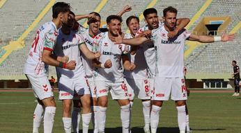 Karşıyaka liderlik için Nazilli karşısında