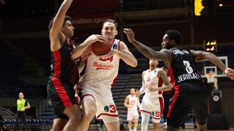 Bahçeşehir Koleji EuroCup'ta yenilgiyle tanıştı... Bahçeşehir Koleji - Hapoel Jerusalem maç sonucu 82-90
