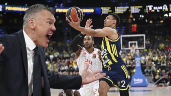 Fenerbahçe Beko lideri devirdi, önce Maccabi sonra Hapoel! Fenerbahçe Beko - Hapoel Tel Aviv maç sonucu 74-68