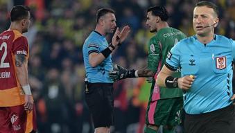 Fenerbahçe-Galatasaray derbisinin hakem raporu ortaya çıktı! Yasin Kol'a çarpıcı eleştiriler: 'Tutarsızlık...'