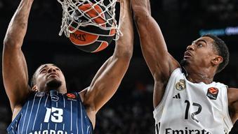 Anadolu Efes evinde Real Madrid'e mağlup oldu! Anadolu Efes - Real Madrid maçı sonucu: 75-81