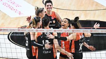 Akatlar'da 5 setlik voleybol şöleni... Beşiktaş - Eczacıbaşı Dynavit maç sonucu 2-3
