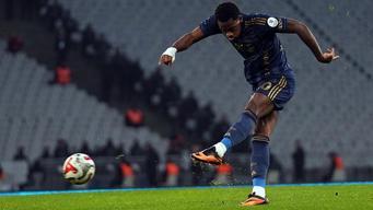 Jhon Duran'a ilk 11 yaradı, gollerine devam etti