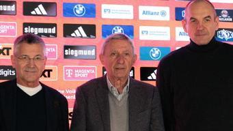 Bayern Münih 76 yaşındaki Pesic'i resmen açıkladı