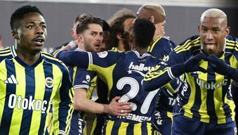 (ÖZET) Yıldızlar sahne aldı! Fenerbahçe deplasmanda 3 puanı 3 golle aldı | Alanyaspor - Fenerbahçe maç sonucu: 2-3