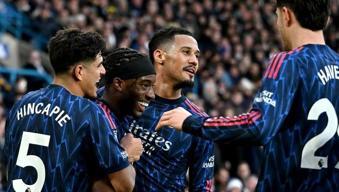 Arsenal, rakiplerinin puan kaybettiği haftada liderliğini pekiştirdi