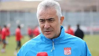 Sivasspor, teknik direktör Mehmet Altıparmak ile yollarını ayırdı