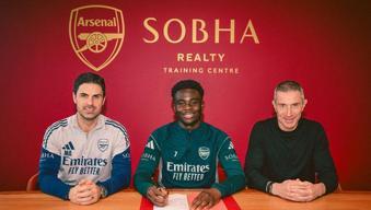 Bukayo Saka, Arsenal ile nikah tazeledi!